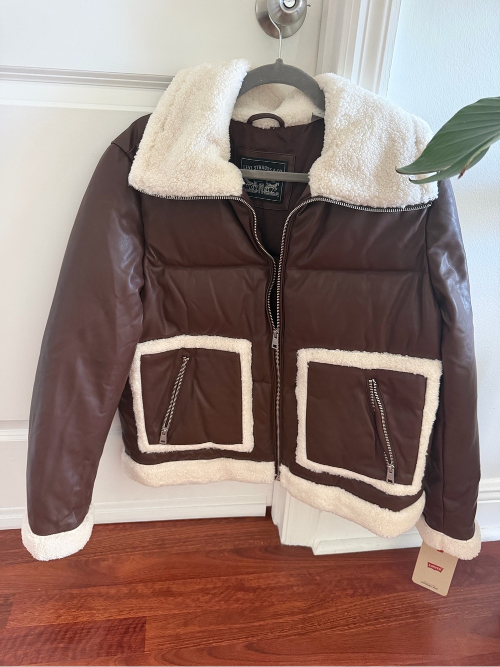 Levi's Brown Jacket with Cream Sherpa Lining NWT